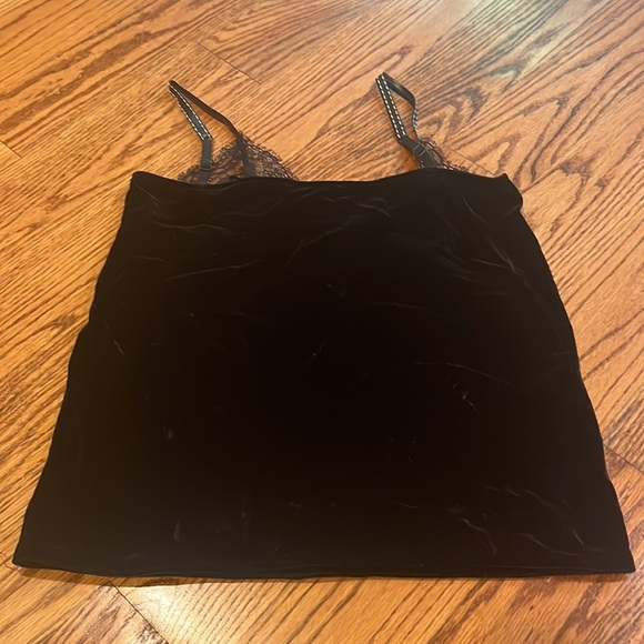 Maje Woman’s Velvet Lace Sleeveless Top Size 1/Small - Picture 2 of 4